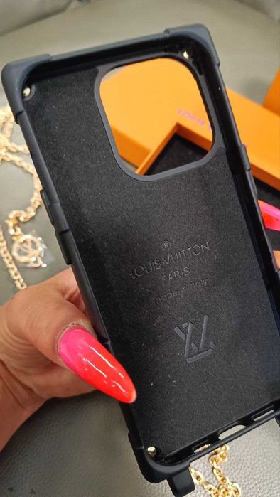 Ekskluzywne Etui dedykowane do Iphone