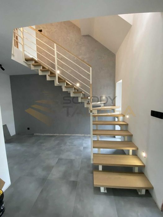 Schody metalowe, nowoczesne schody loft na konstrukcji stalowej