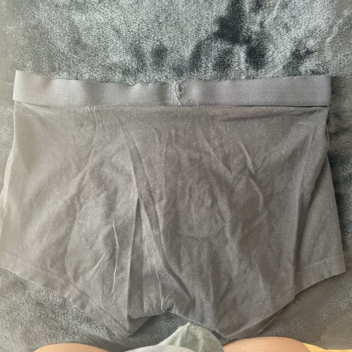 Boxers pretos bastante usados