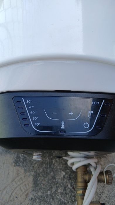 Bojler elektryczny ariston 1800W 49 litrów