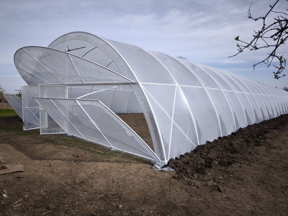 Теплиця 10×50 літній розпродаж