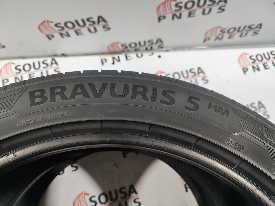 2 pneus semi novos 235-45R20 - Oferta da entrega