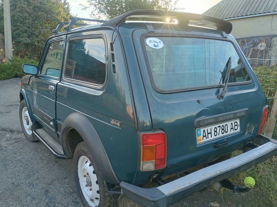 Lada Niva тайга 2002. Нива 1.7. газ,бензин.