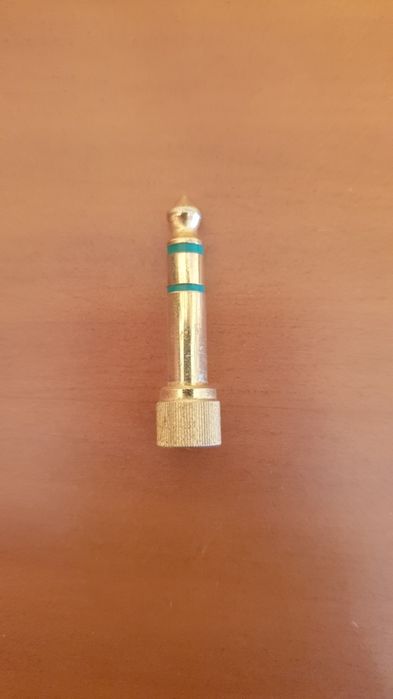 Adaptador Áudio Jack 6,35 mm Macho para 3,5 mm Fêmea – Dourado