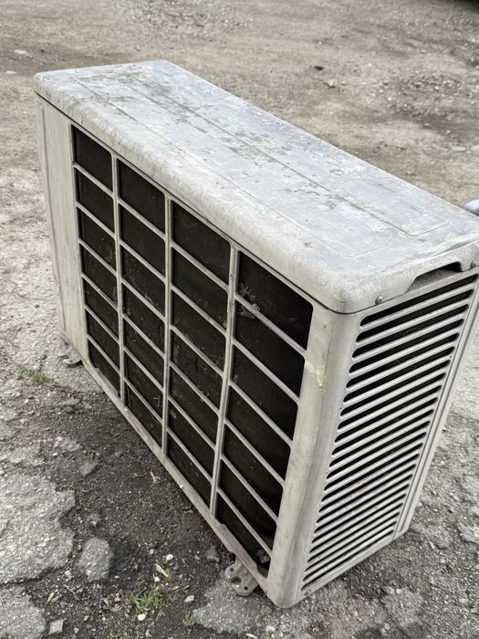Продам кондиціонер Toshiba RAS-13UAH-ES4