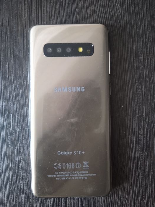 Самсунг S-10 plus