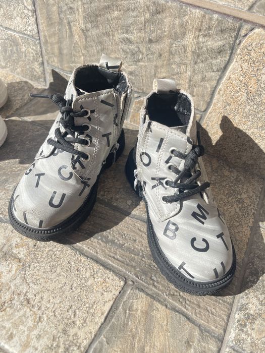 Демі ботінки  ,розмір 25 - 16см