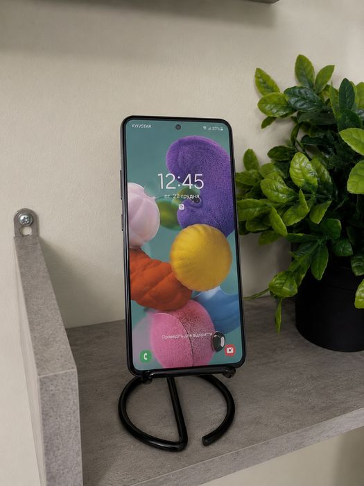 Продам два, Samsung A 51 4/64 4/128 6/128 У чотирьох кольорах.