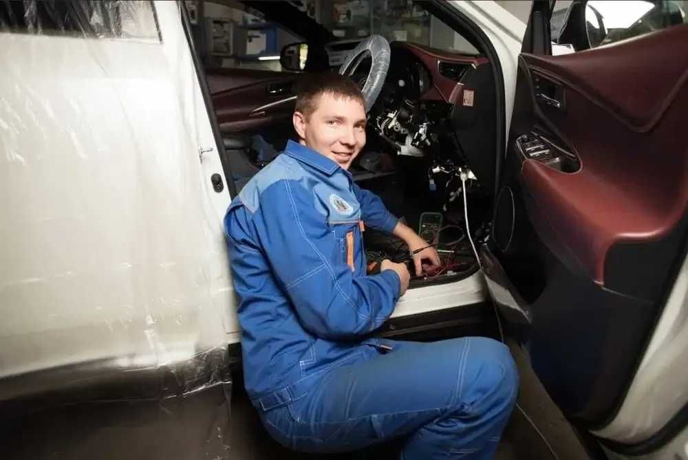 АВТОЗВУК автомагнітола 2din мультируль системи автоелектрик установка