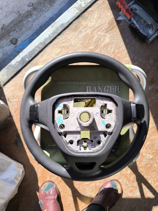 Руль зі шлейфом шевроле болт стан чудовий