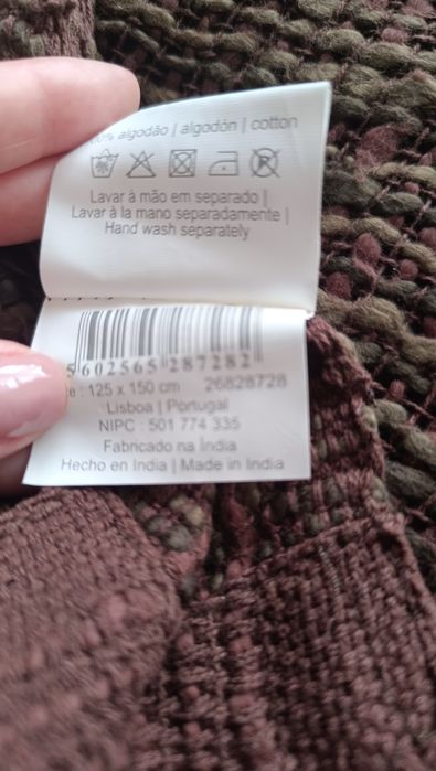 Conjunto de três almofadas com coberta
