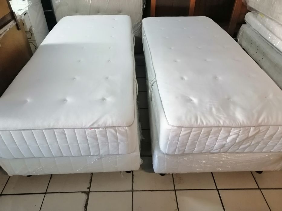 Sommier Solteiro com Colchão