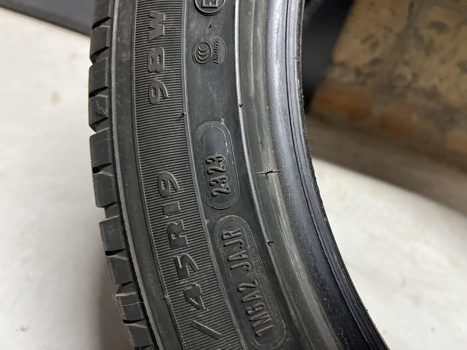 Goodyear Eagle Touring 245 45 R19 M+S
