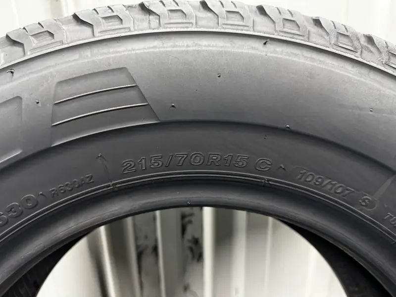 Шини бу 215 70 R15C Bridgestone Duravis