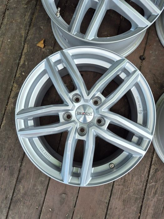 Німецькі диски Dezent TR Silver R16 5x112 VW / Skoda / Seat / Audi