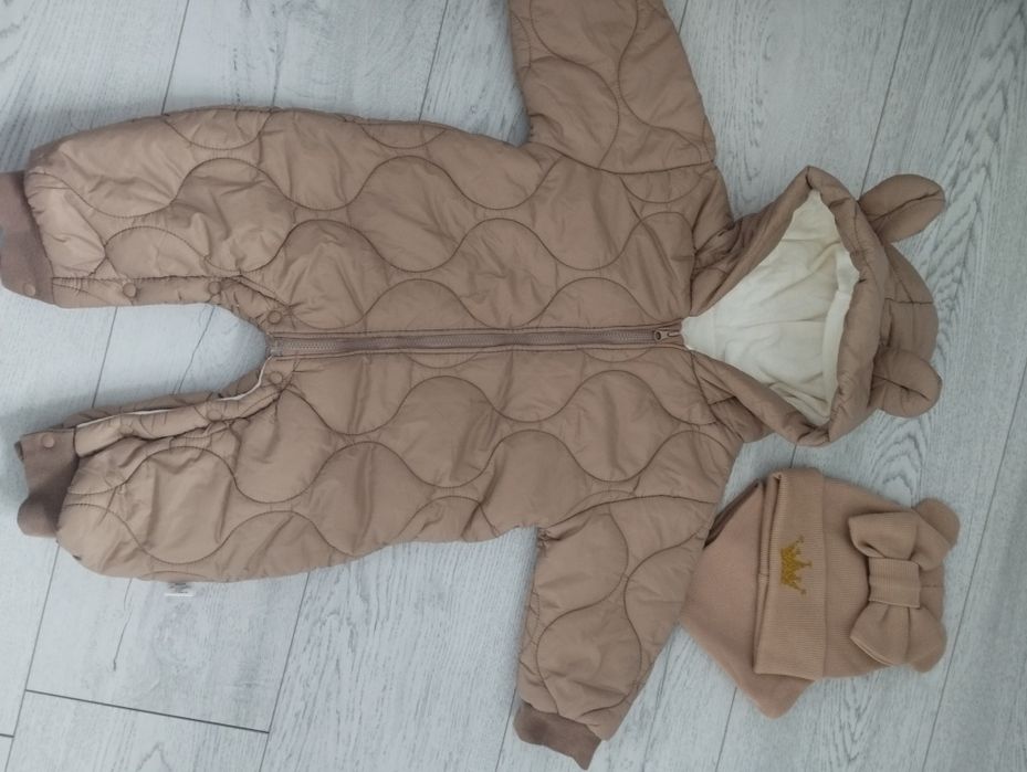 Речі на дівчинку від 3 до 12 місяців