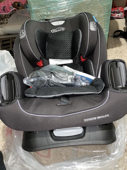 Автокрісло TrioGrow SnugLock 3-in-1 Car Seat