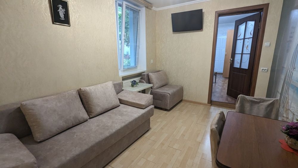 1 поверх Будинок на декілька окремих квартир, 2км-центра, 500м-ЖД,чеки