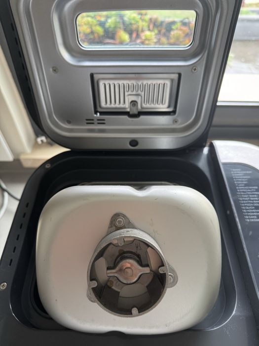 Máquina de fazer Pão - Morphy Richards 48319