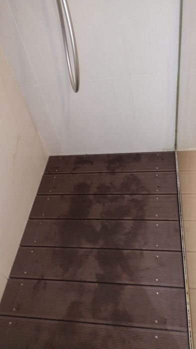 Aplicação de piso flutuante406113366448558083