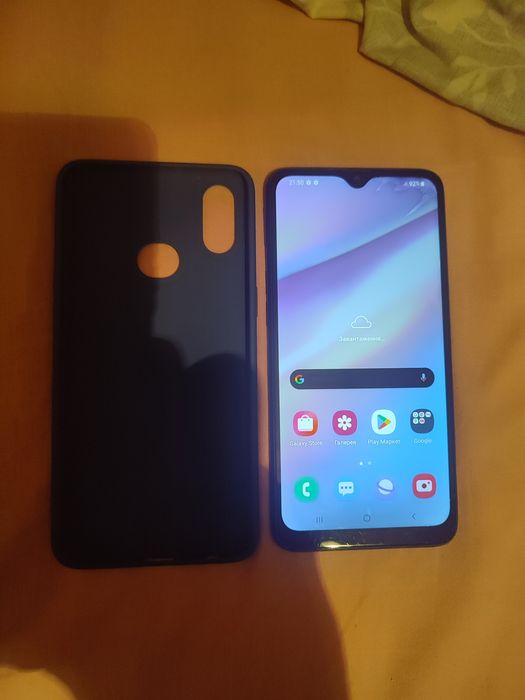 Продаю телефон Samsung A10s