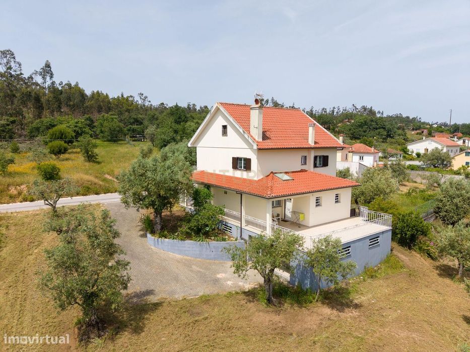 Encantadora moradia T-4 em Pipa, Vila Cã, Pombal - Oportunidade Única