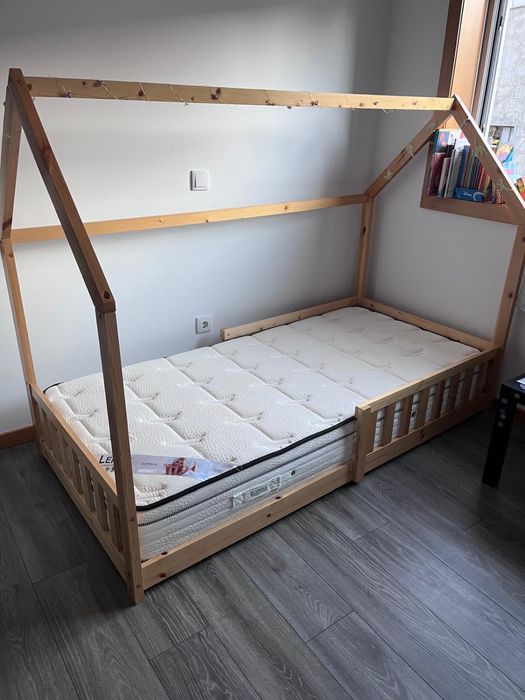 Cama de crianaça + colchão