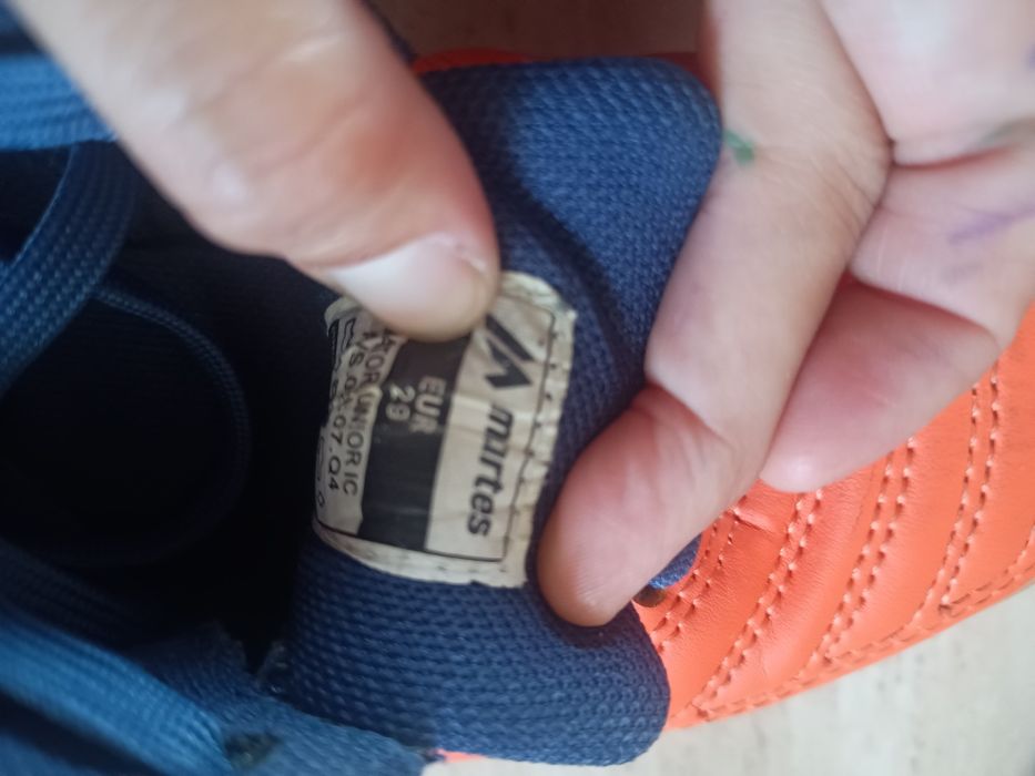 Buty na halę r.29
