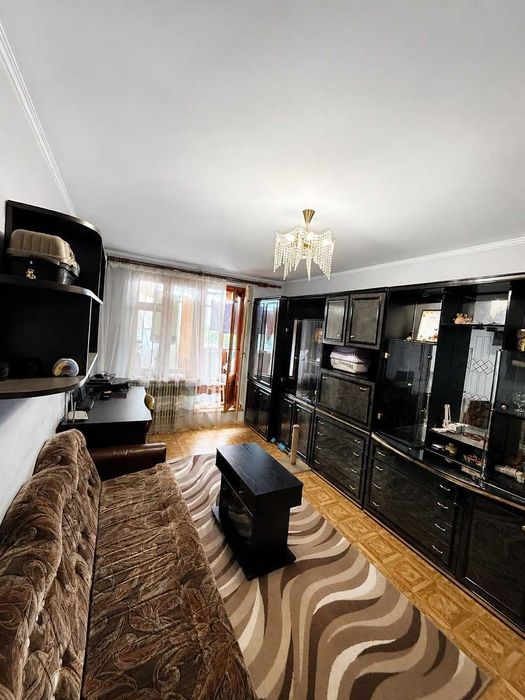 Продам 2 комнатную квартиру 45м2 этаж 6/9 Укомплектована Новые Дома OA