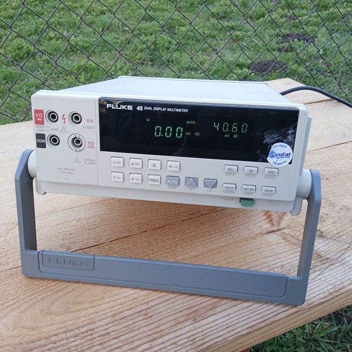 Прецизійний настільний мультиметр Fluke 45 (Dual Display)