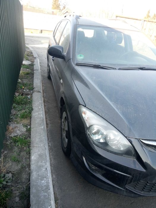 Hyundai I30 CW 1.6 CRDI,  2011 року, на відновлення