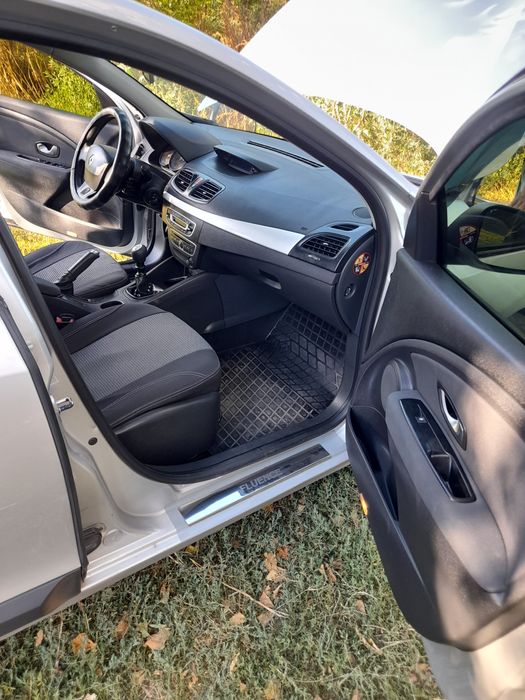 Авто Renault Fluence K9K