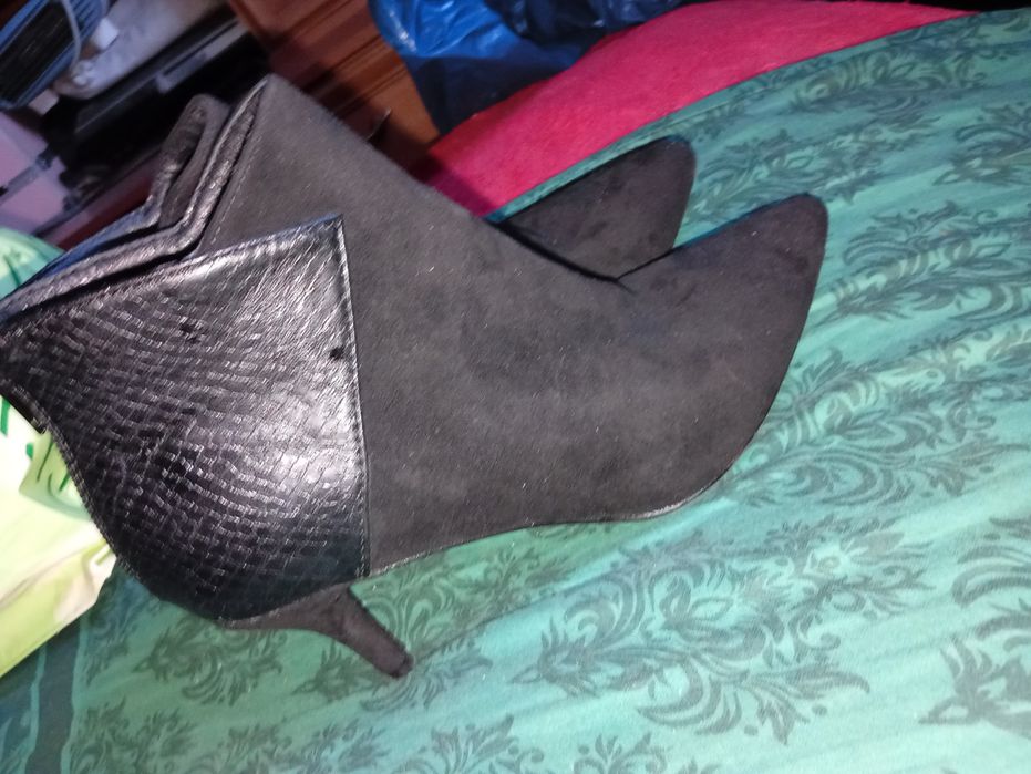 Buty damskie na obcasie