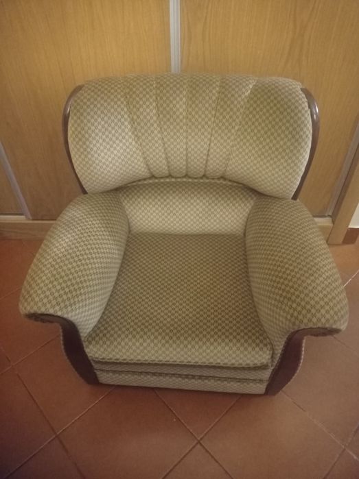 Sofá cama com pouco uso