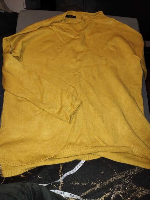 Sweter musztardowo miodowy plus komin