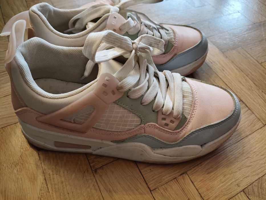 Sprzedam adidasy damskie