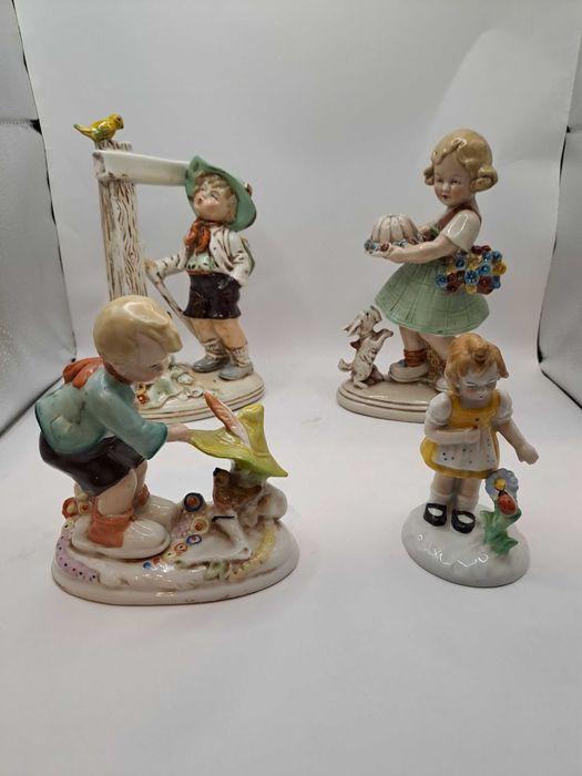 Статуэтка. Статуетка. Фарфоровая статуэтка. Дети.