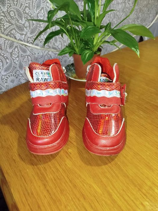 Демісезонні черевички для дівчинки