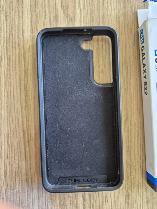 Case Etui Samsung Galaxy S22 Quadlock