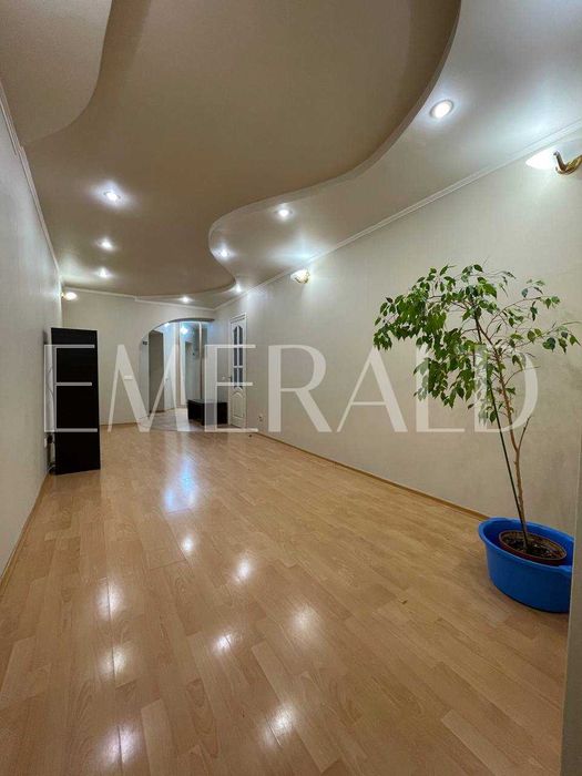 Оренда 3-к, 91 м² | метро Позняки | закрита територія