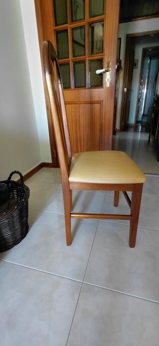 Cadeiras de mesa
