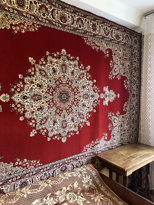 Коври ідеальний стан ,  натуральні