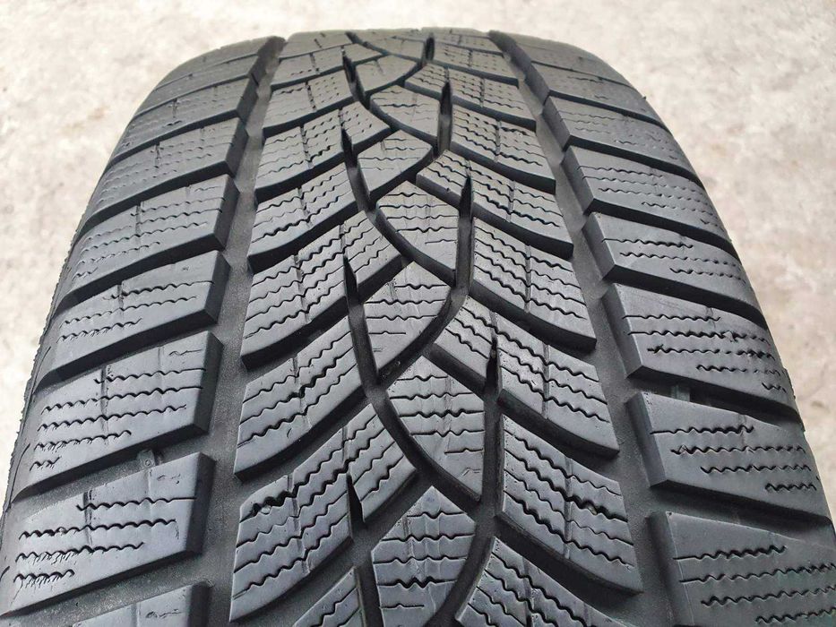 2x Goodyear  UltraGrip Performance + 205/55r17  7,5mm 2021r