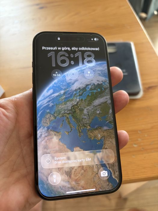 Iphone 15 bateria 87%