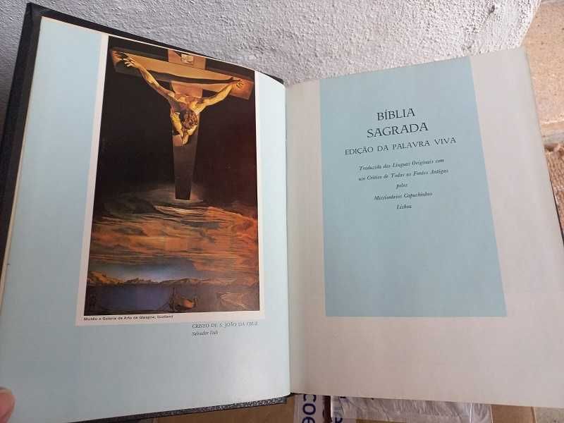Bíblia Sagrada (edição de luxo)