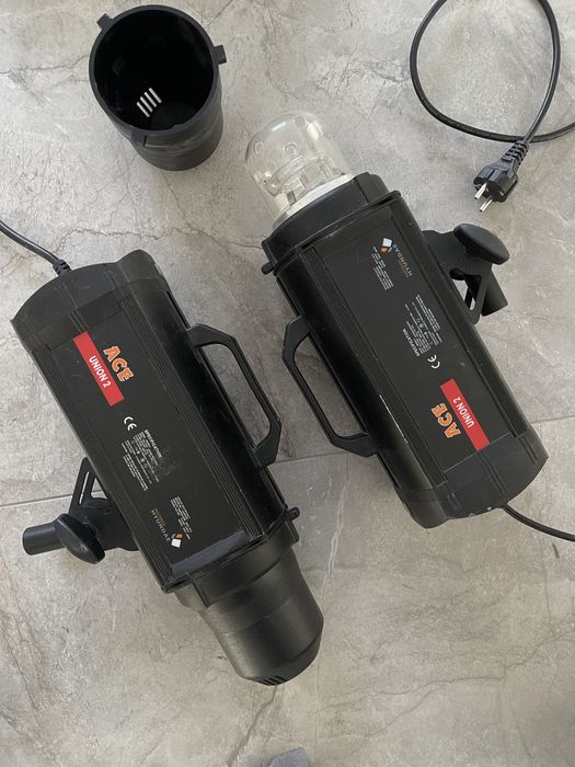 Студійні спалахи Hyundae 2 шт + бонус тарілка