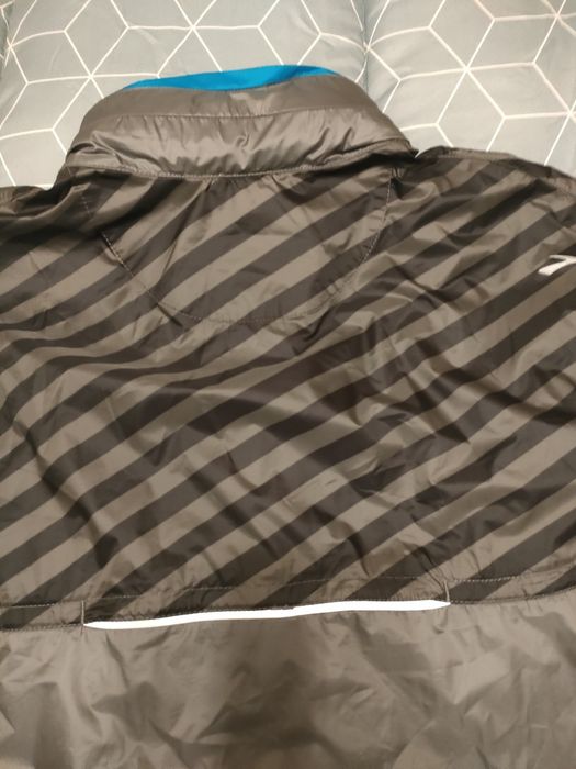 Brooks Windbreaker445410576245073923