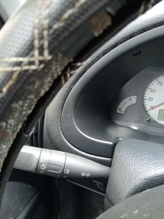 Manípulo de direção e manipulo de luzes e escovas