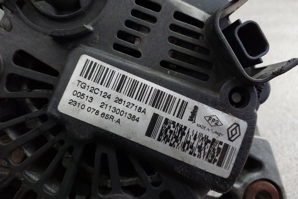 Alternador RENAULT Clio IV (BH_)