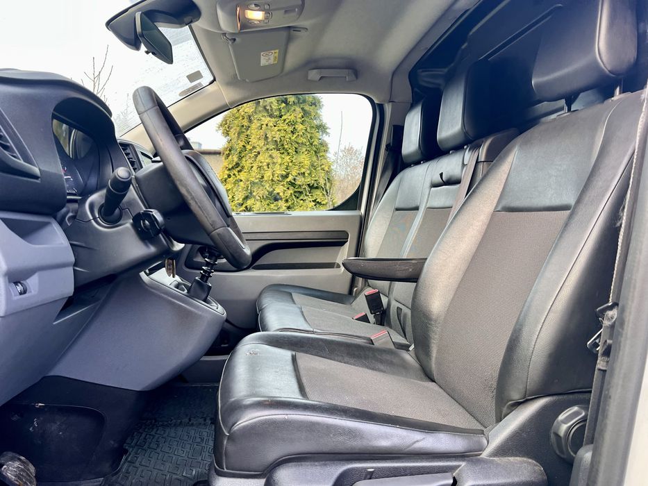 Opel Vivaro Long XL Serwisowany, Zadbany, Czujniki parkowania